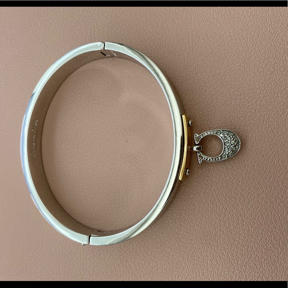 Coach- dual done metal bangle beacelet
